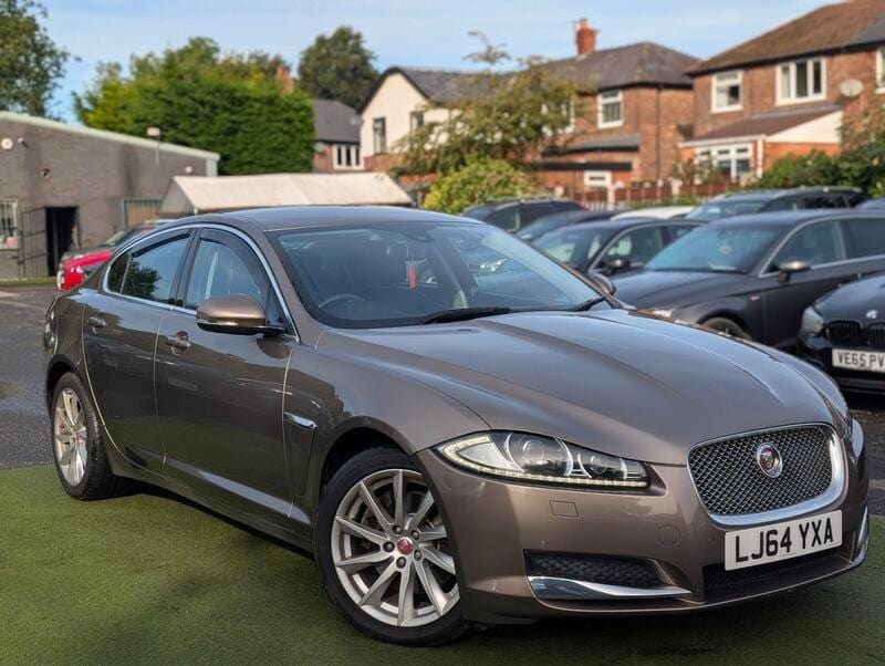2014 Jaguar XF Luxury D Auto