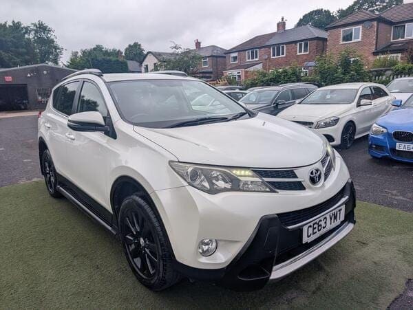 2013 Toyota RAV4 Invincible D-4D Auto - Image 1