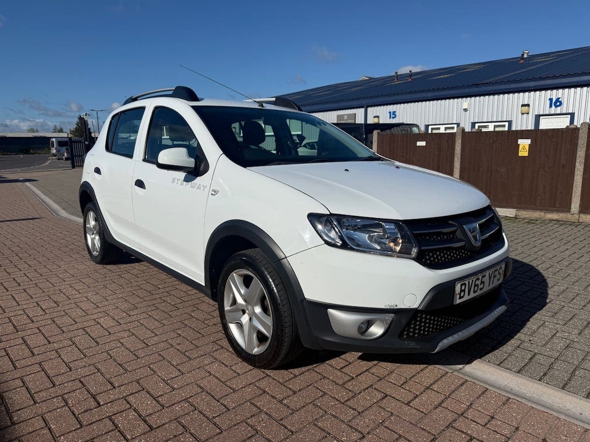 2015 Dacia Sandero Stepway Laureate TCe