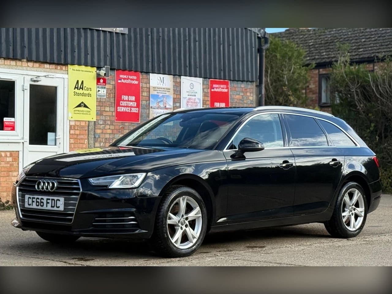 2017 Audi A4 Sport TFSI Avant TFSI Sport