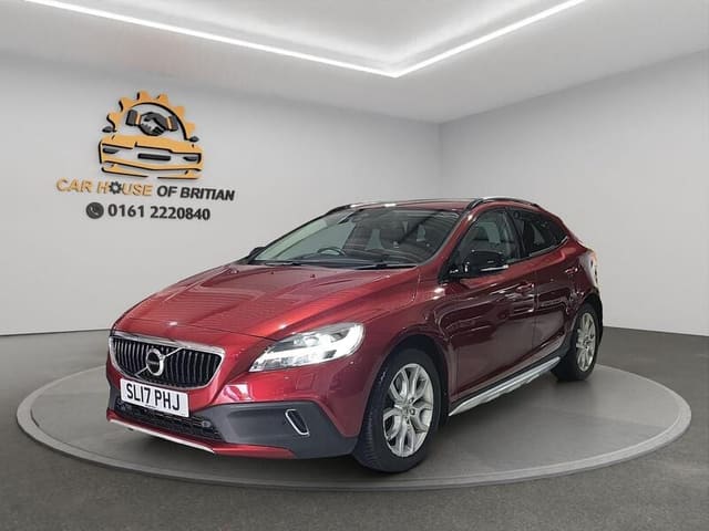 2017 Volvo V40 Cross Country Professional D2 Auto - Image 1