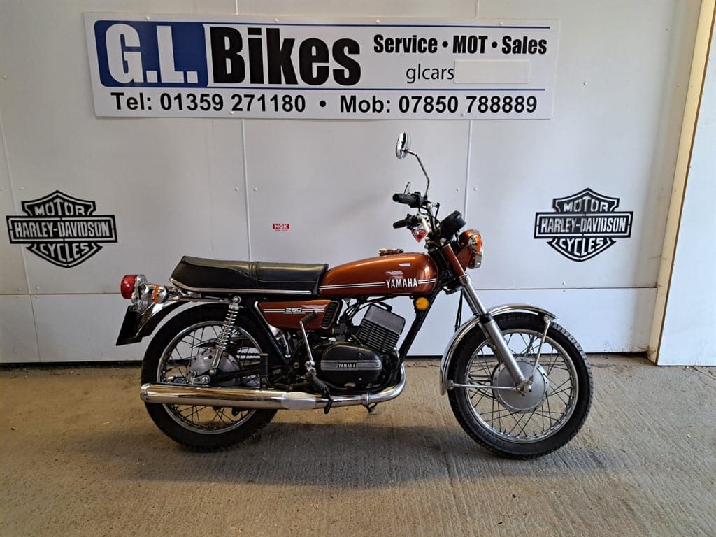 1974 YAMAHA RD 250