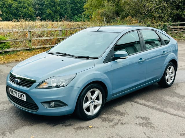 2009 Ford Focus Zetec 100 Auto - Image 1