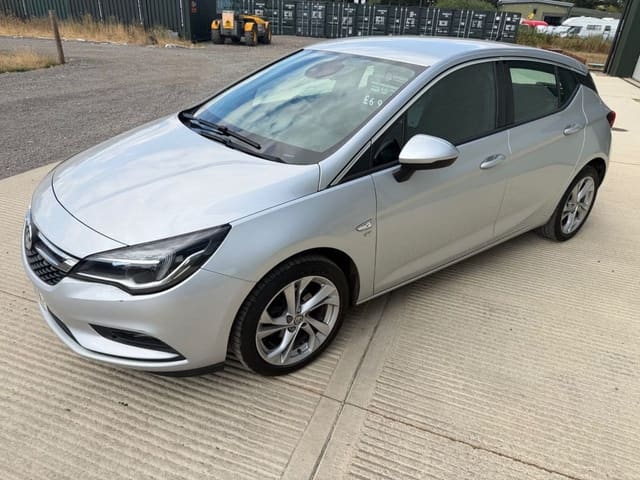 2019 Vauxhall Astra SRI Nav ecoTec S/S - Image 1