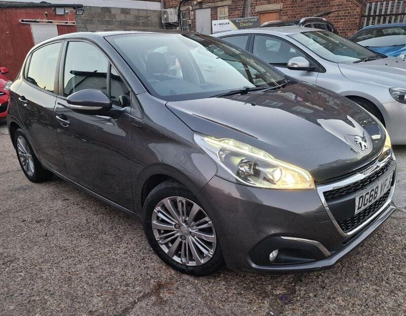 2018 Peugeot 208 Signature S/S