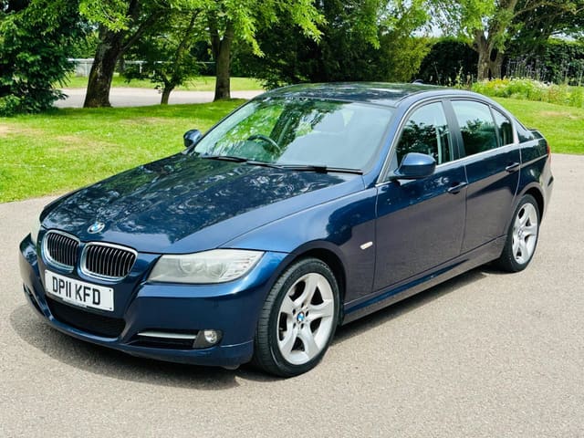 2011 BMW 320d Exclusive Edition Auto - Image 1