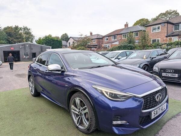2017 Infiniti Q30 Sport AWD Auto - Image 1