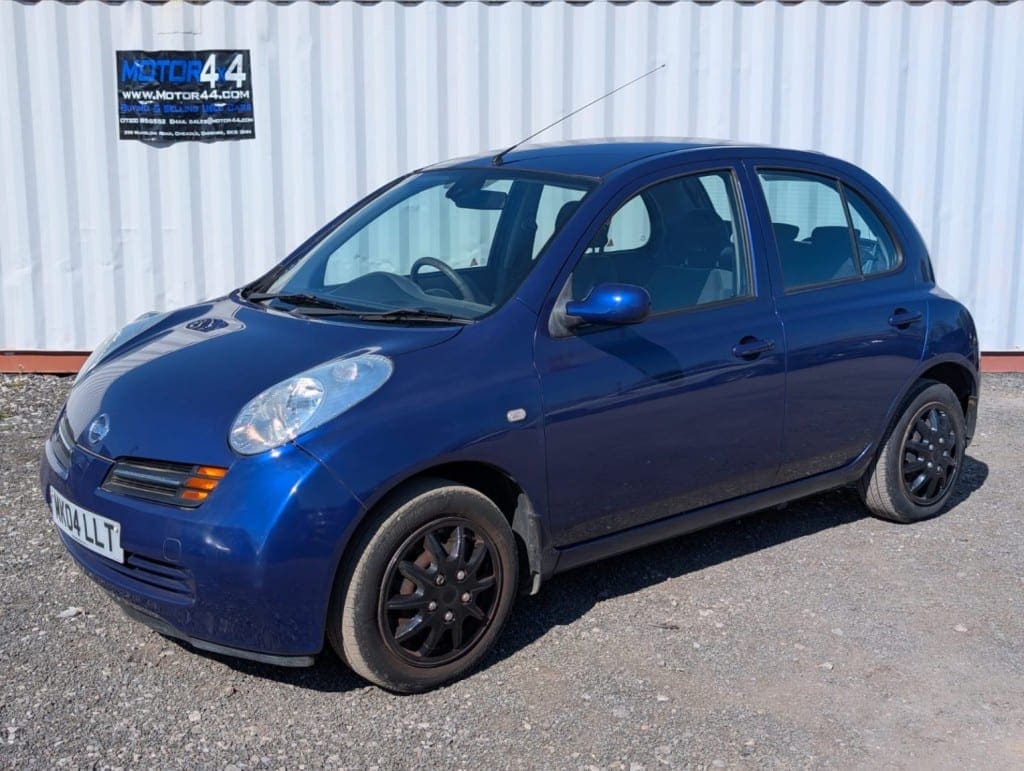2004 Nissan Micra SE