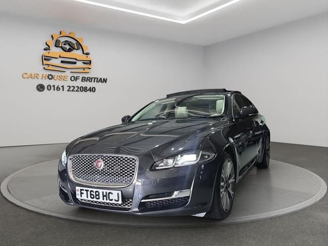 2018 Jaguar XJ Portfolio V6 D Auto - Image 1