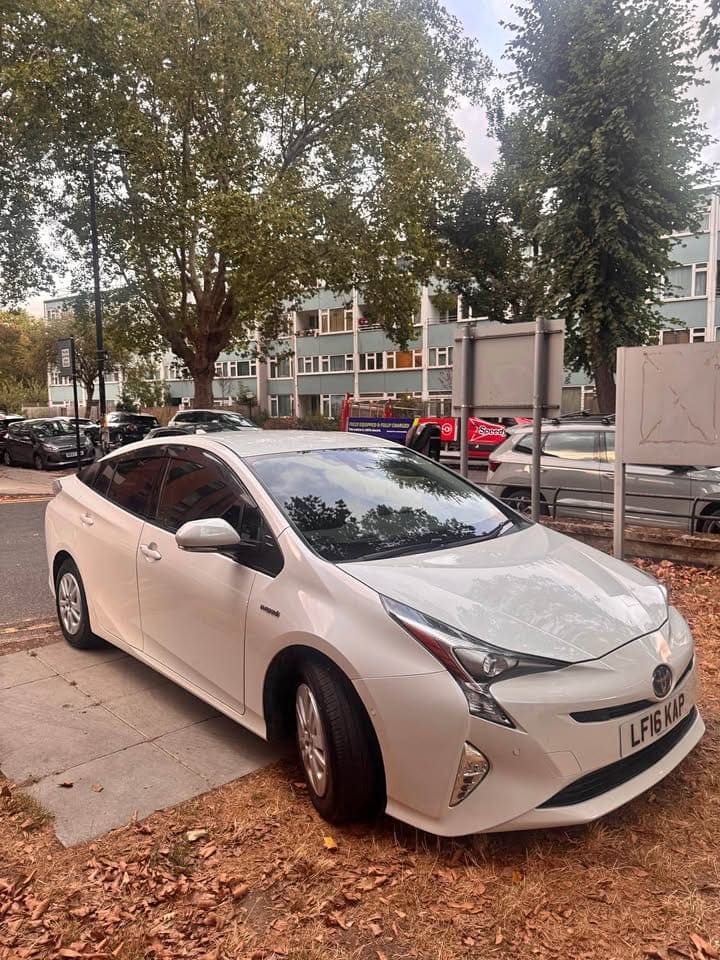 2016 TOYOTA PRIUS HYBRID