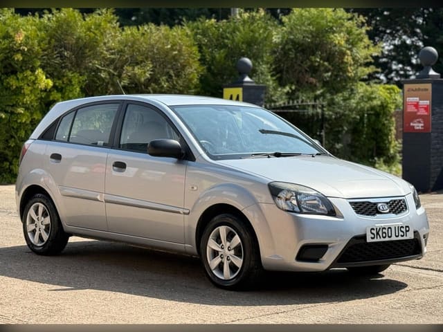 2010 Kia Rio 1 - Image 1