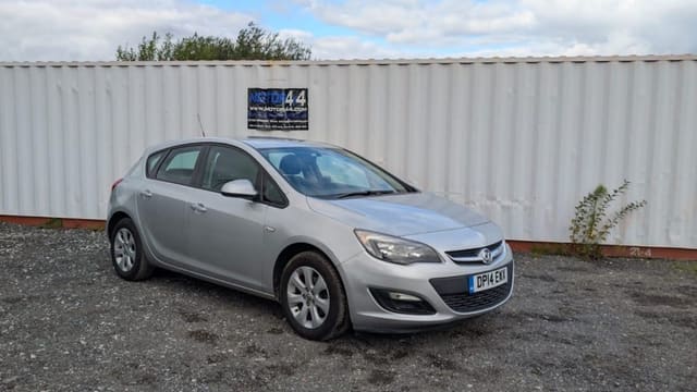 2014 Vauxhall Astra Design - Image 1