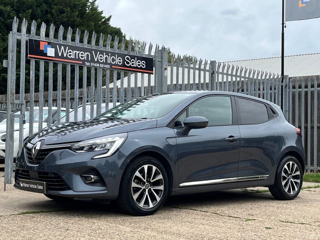 2020 Renault Clio Iconic TCe - Image 1