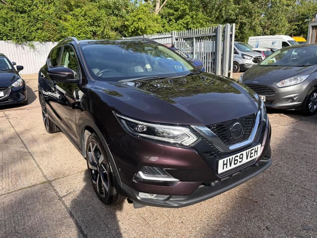 2019 Nissan Qashqai Tekna DiG-T - Image 1