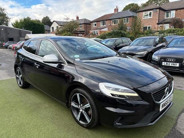 2016 Volvo V40 R-Design Nav+ D2 - Image 1